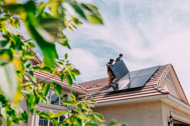 Best Roof Gutter Cleaning  in Mystic, CT